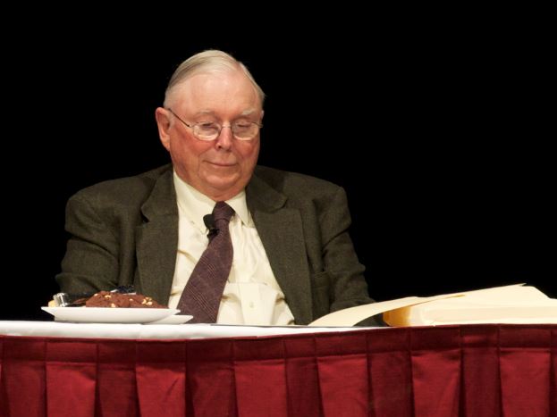 Charlie Munger, l'associé historique de Warren Buffett, décède à 99 ans